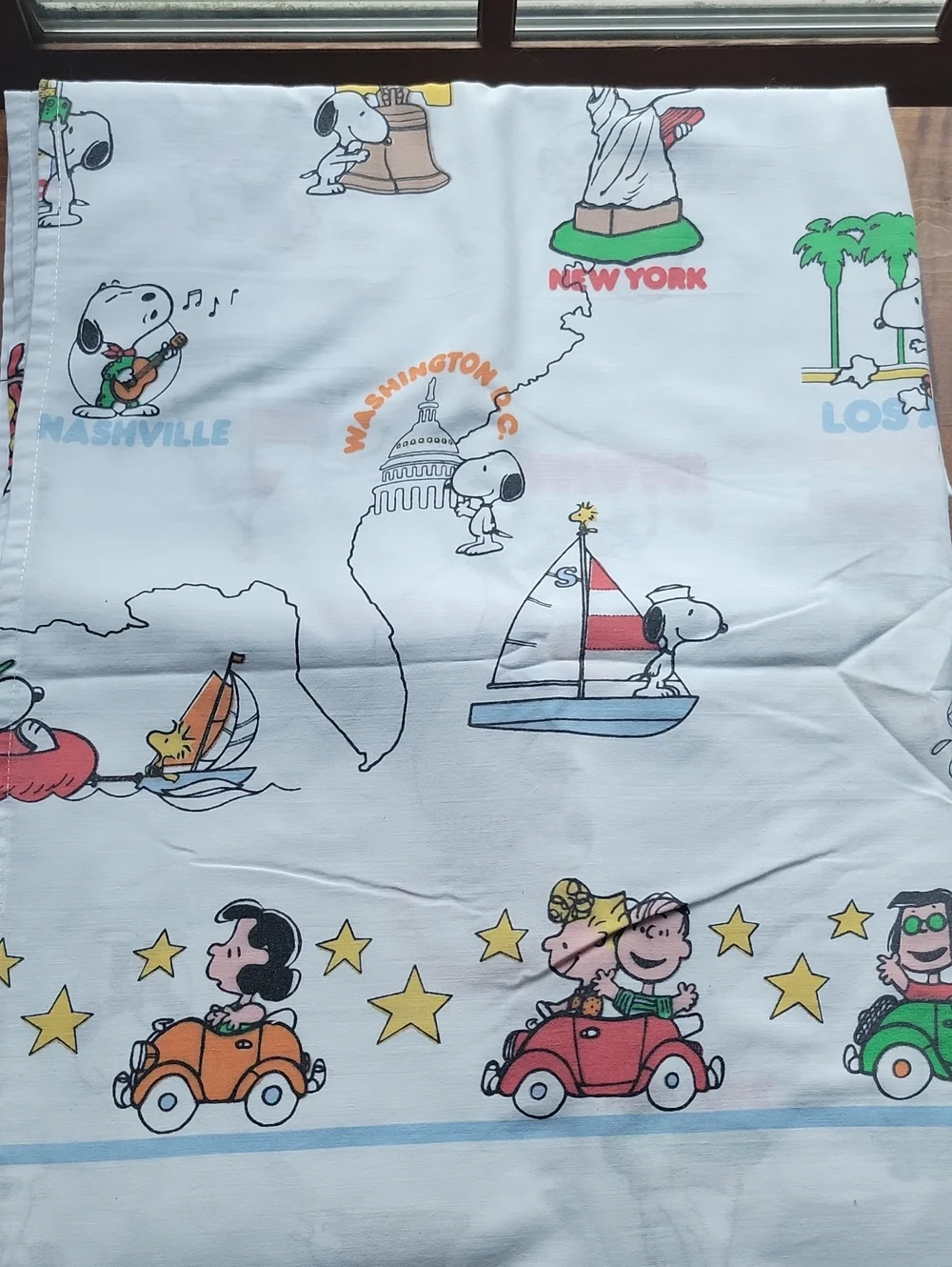 Vintage 1970s Peanuts See America With Snoopy Twin Flat Sheet Tastemaker,Bright